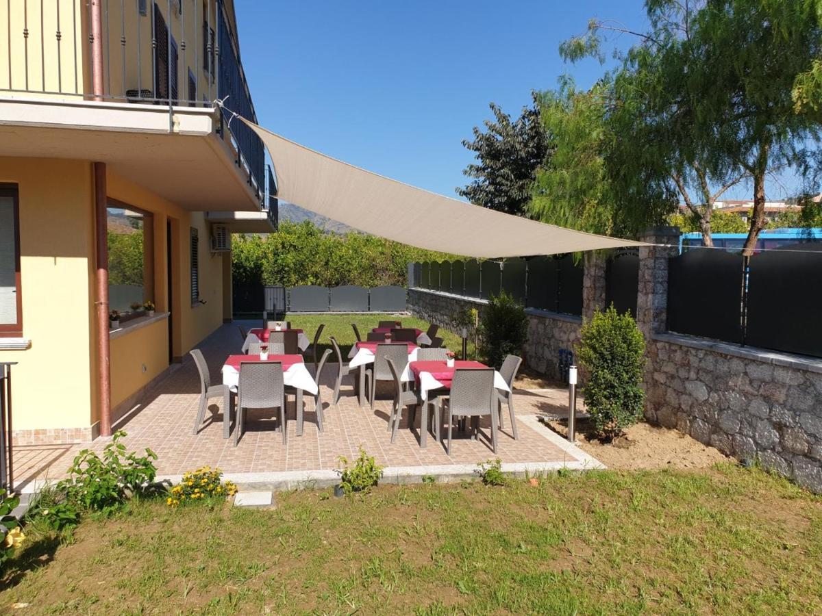B&B Villa Chiara Bed And Breakfast Таормина Екстериор снимка