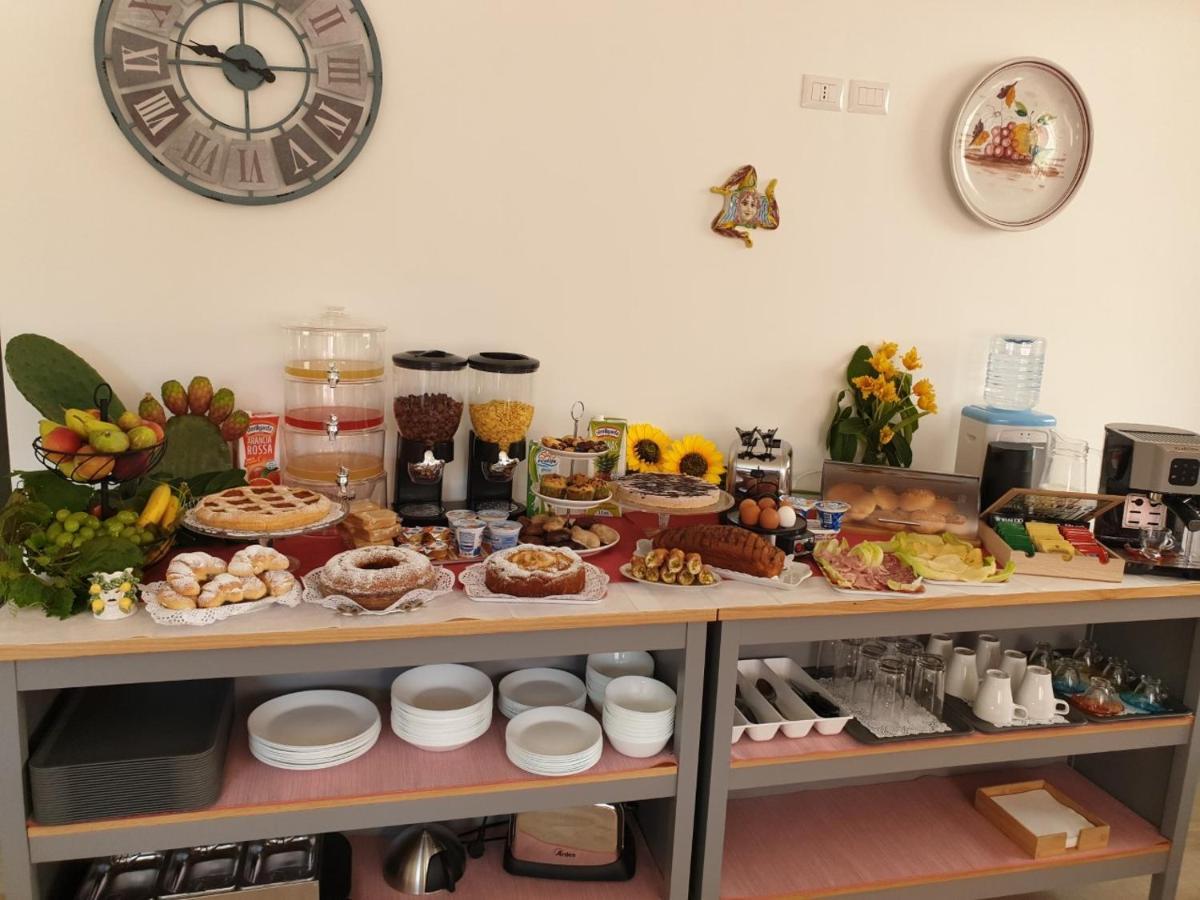 B&B Villa Chiara Bed And Breakfast Таормина Екстериор снимка