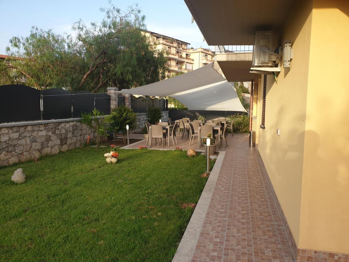 B&B Villa Chiara Bed And Breakfast Таормина Екстериор снимка