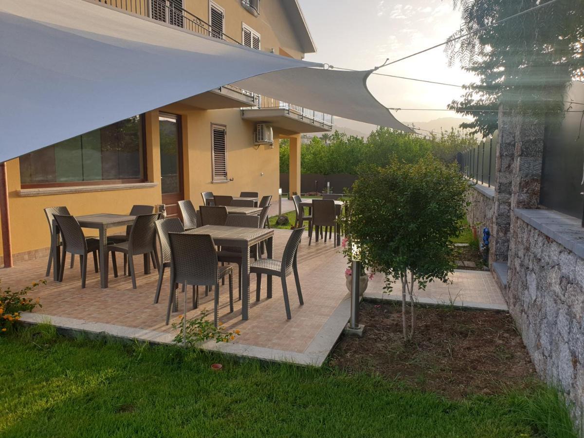 B&B Villa Chiara Bed And Breakfast Таормина Екстериор снимка